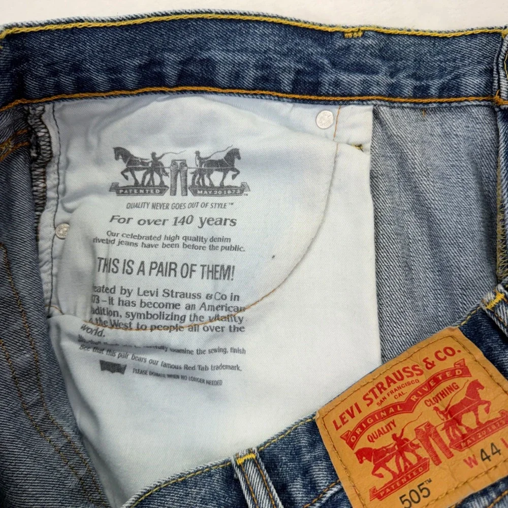 Levi's 505 Regular Fit Jeans Mens 44x30 Blue Classic Straight Leg Denim Pant